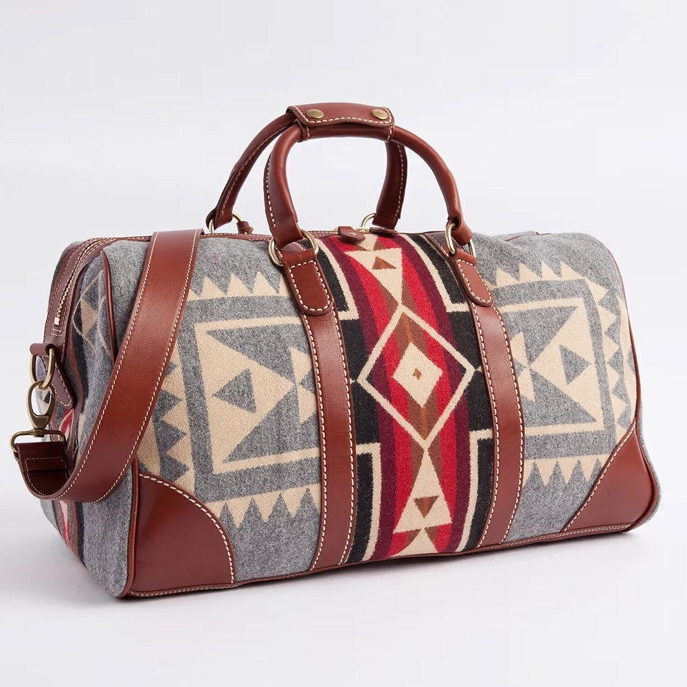 IN SEARCH OF -LOOKING TO BUY! Roots x Pendleton duffle Banff weekender bag!